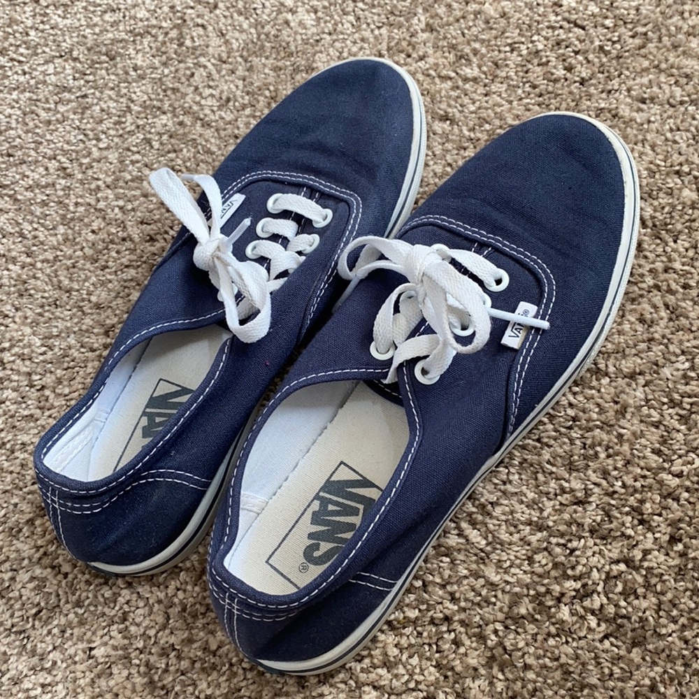Dark/Navy Blue low top Vans